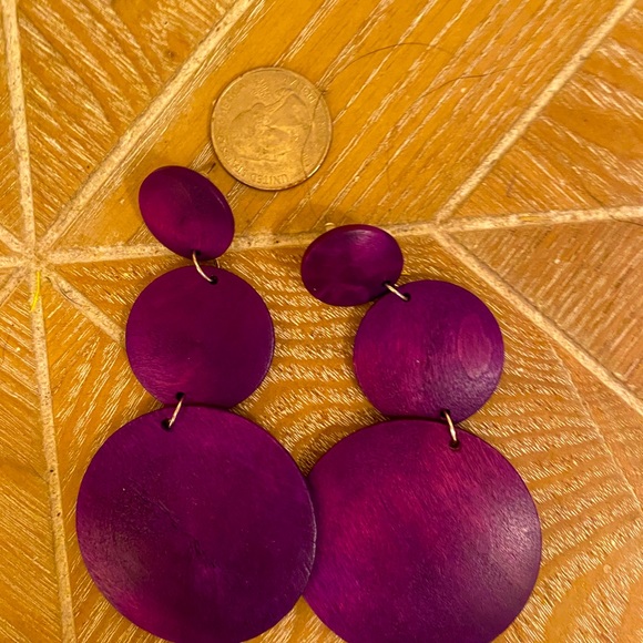 Purple earrings - Picture 1 of 1